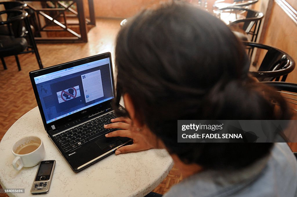 MOROCCO-SOCIAL-TEENAGERS-INTERNET-ISLAM