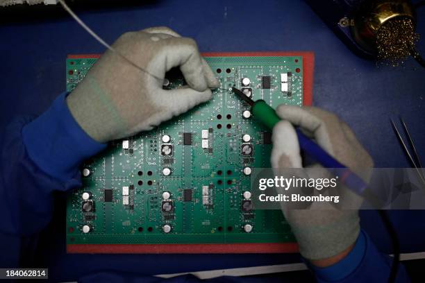 Acuity Brands Led Light Manufacturing Plant Photos and Premium High Res ...