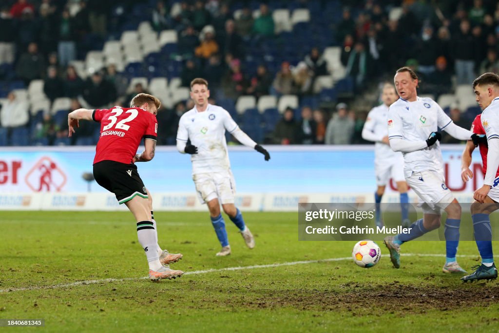 Hannover 96 v Karlsruher SC - Second Bundesliga
