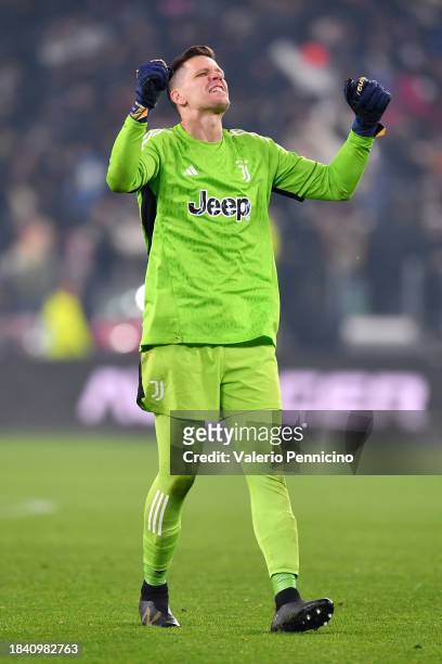 Wojciech Szczesny of Juventus celebrates victory following the Serie A TIM match between Juventus and SSC Napoli at Allianz Stadium on December 08,...