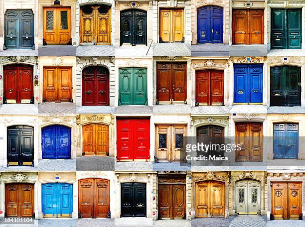 paris doors - blue house red door stock pictures, royalty-free photos & images