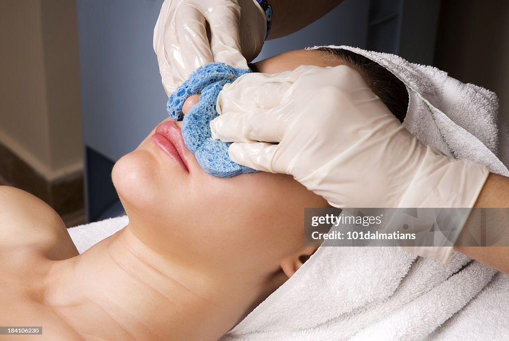 Limpeza de rosto no Spa