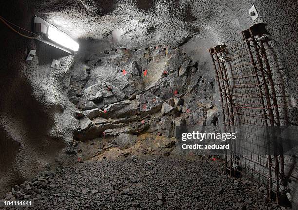 tunnel front - underground mining stock pictures, royalty-free photos & images