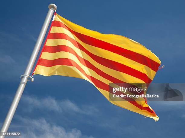 katalanische flagge - katalonien stock-fotos und bilder