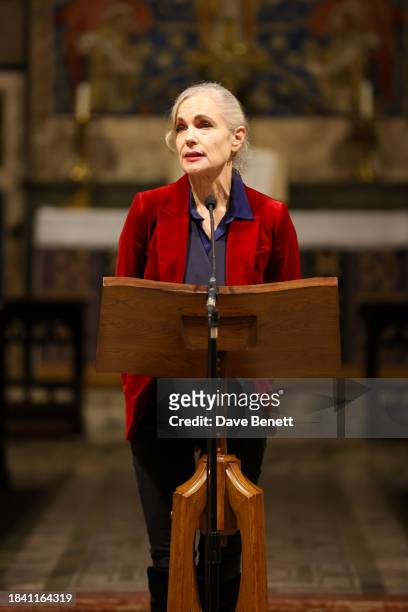 Elizabeth McGovern attends The Lady Garden Foundation Carol Concert at Christ Church Kensington on December 11, 2023 in London, England.