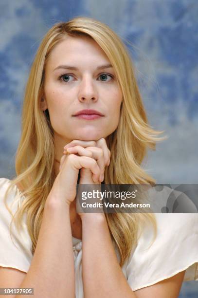 Claire Danes during "Shopgirl" Press Conference with Claire Danes, Jason Schwartzman and Steve Martin at Four Seasons Hotel in Los Angeles,...