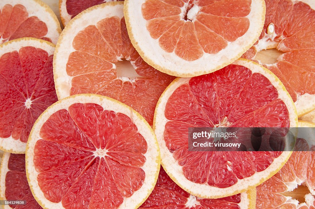 Fresh grapefruit and slices