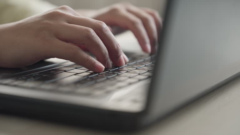Typing 12,575 Asian Typing Keyboard Stock Videos, Footage, & 4K Video Clips ...
