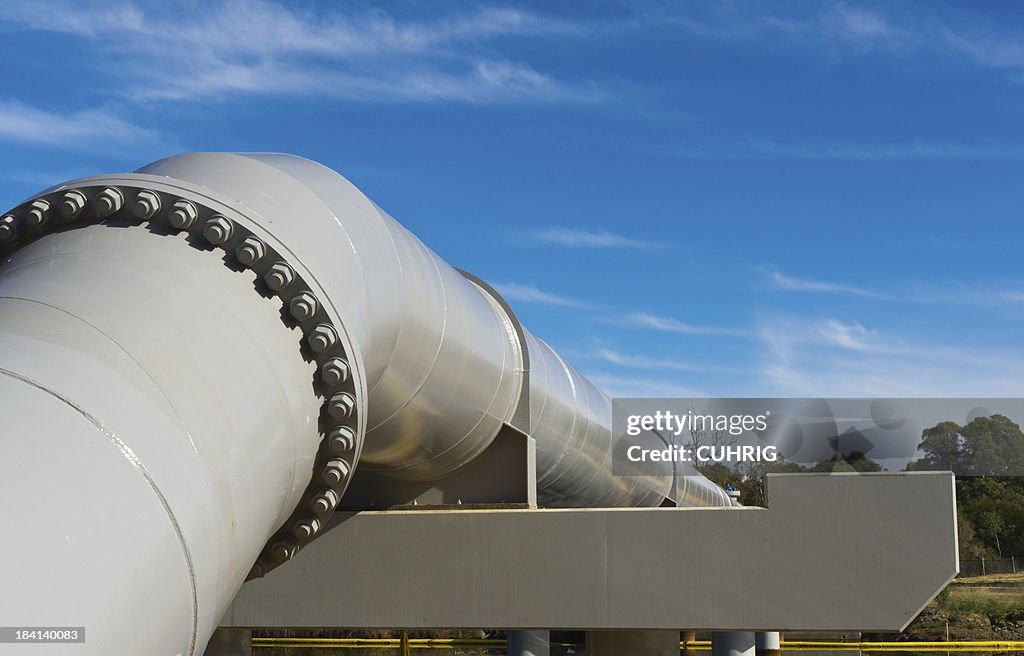 Pipeworks River Water Pipeline Crossing A River High-Res Stock Photo - Getty Images
