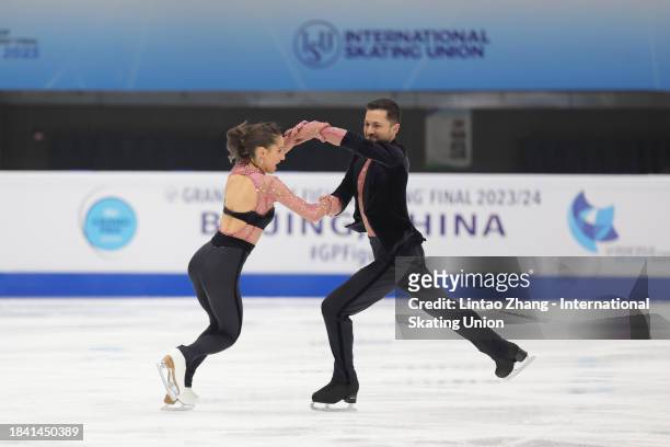 Lilah Fear and Lewis Gibson of Great Britain competes in the Ice Dance Rhythm Dance during day two of the ISU Grand Prix of Figure Skating Final at...