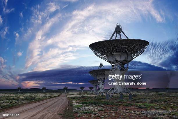 xl radio telescopes twilight - audio receiver stock pictures, royalty-free photos & images