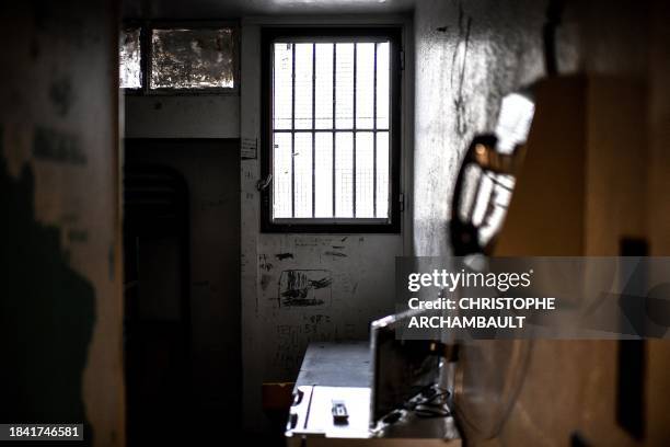 This picture shows a cell at the Bordeaux-Gradignan jail in Gradignan on the outskirts of Bordeaux on December 11, 2023.