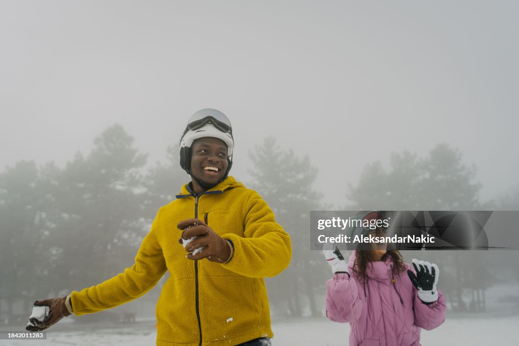 Snowball fight!