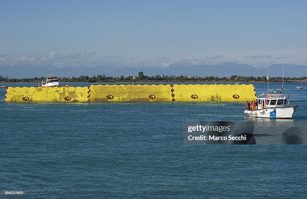 MOSE Venice Lagoon Project Runs Gate Tests