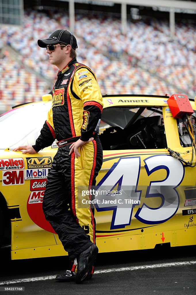 Dollar General 300 - Qualifying