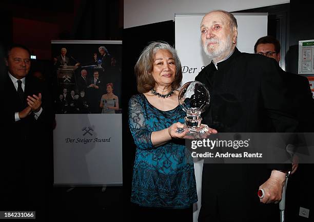 Kurt Masur and wife Tomoko Masur pose with his award at the Steiger Award 2013 at Dortmunder U on October 12, 2013 in Dortmund, Germany.