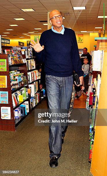 Former NBA Star Kareem Abdul Jabbar signs copies of his new book "Sasquatch In The Paint" at the Barnes & Noble bookstore at The Grove on October 12,...