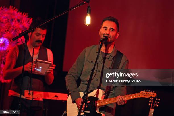 Jorge Drexler, right, with Carles Campi Campn, performing at the New York Society for Ethical Culture on Tuesday night, October 8, 2013.