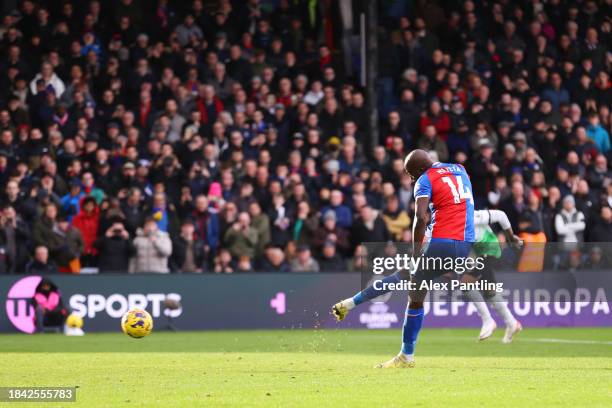 Jean-Philippe Mateta of Crystal Palace scores his team's first goal during the Premier League match between Crystal Palace and Liverpool FC at...