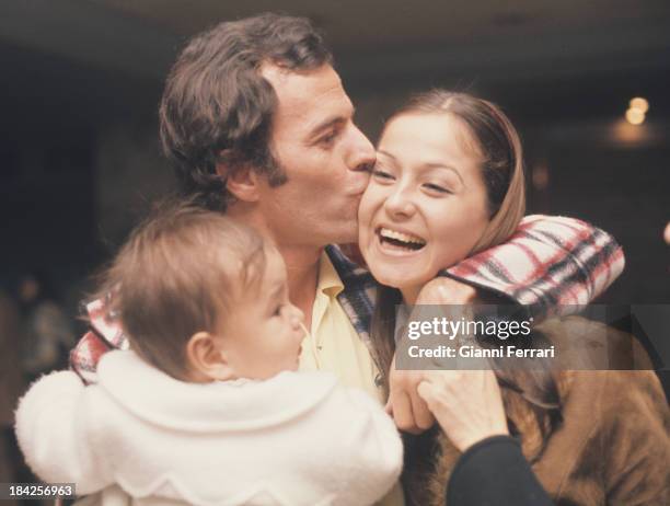 The Spanish singer Julio Iglesias with his wife Isabel Preysler and his children Julio Madrid, Castilla La Mancha, Spain. .