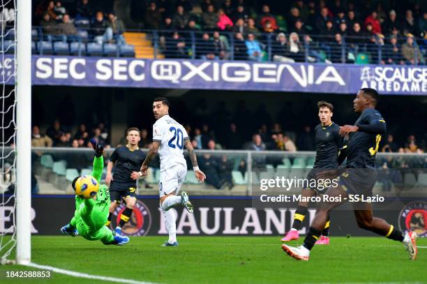 Mattia Zaccagni of SS Lazio scores a opening goal during the Serie A TIM match between Hellas Verona FC and SS Lazio at Stadio Marcantonio Bentegodi...
