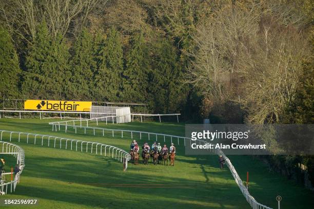 At the start for The Rachael Blackmore Serial Winners Fund Handicap Hurdle at Sandown Park Racecourse on December 09, 2023 in Esher, England.