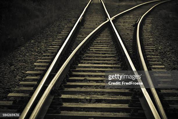 railroad track - weichen gleise stock-fotos und bilder