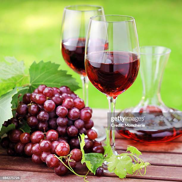 red wine and grapes - karaffin bildbanksfoton och bilder