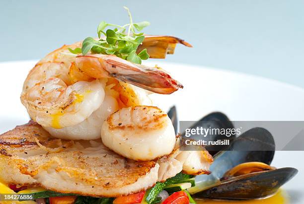 seafood medley - clam seafood stock pictures, royalty-free photos & images