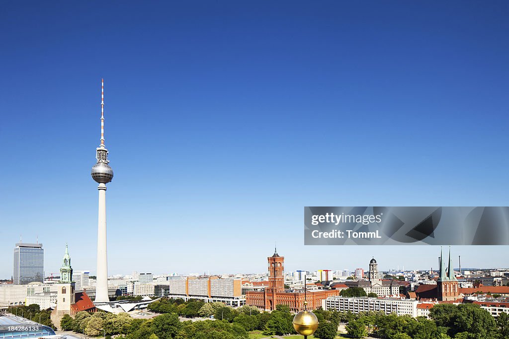 Torre de televisão e Câmara Municipal de Berlim