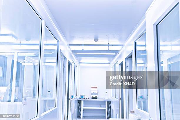 Empty Lab Desk Empty Lab Desk Photos and Premium High Res Pictures - Getty Images