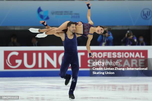 Lilah Fear and Lewis Gibson of Great Britain competes in the Ice Dance Free Dance during day three of the ISU Grand Prix of Figure Skating Final at...