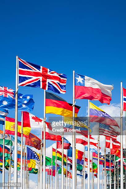 international flags - world flags stock-fotos und bilder