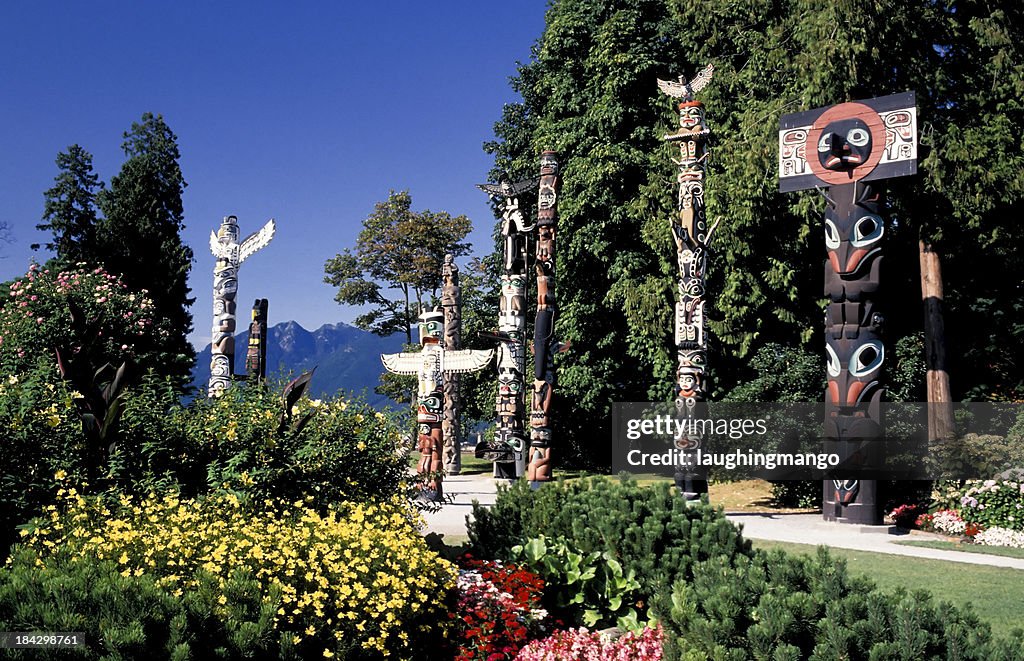 Stanley park totem pole vancouver