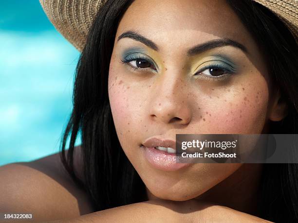 beauty shot - fotoshoot stock pictures, royalty-free photos & images