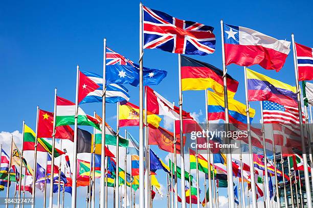 bandeiras internacionais - bandeira nacional imagens e fotografias de stock