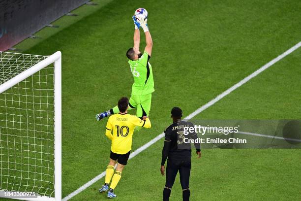 Maxime Crépeau of Los Angeles FC makes a save during the first half against the Columbus Crew during the 2023 MLS Cup at Lower.com Field on December...