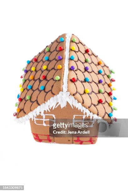 gingerbread house on white - white house christmas stock pictures, royalty-free photos & images