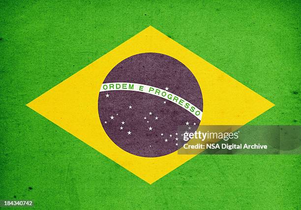 bandiera di brasile close-up ("immagine ad alta risoluzione - brazilian flag foto e immagini stock