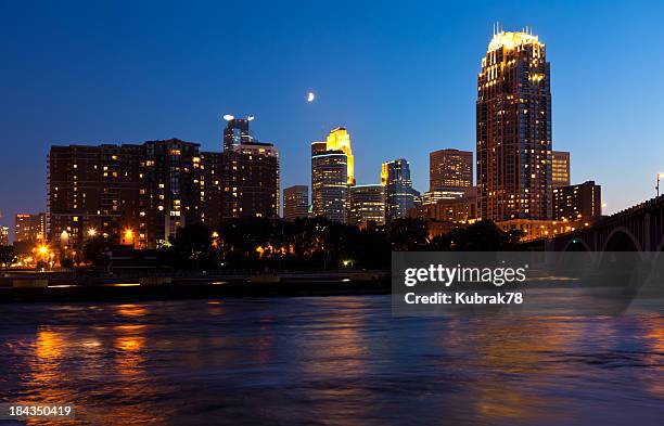 downtown minneapolis at night - minneapolis downtown stock pictures, royalty-free photos & images