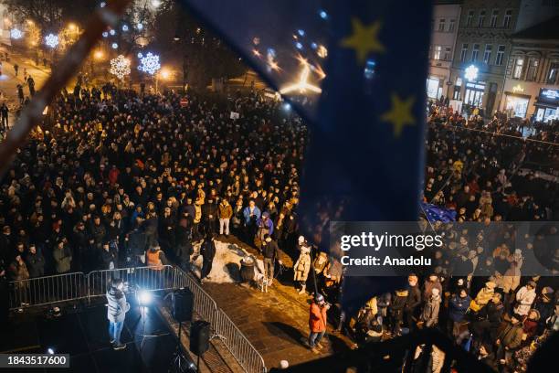 People gather to take part in demonstration to oppose the government's proposals to abolish the Specialized Prosecutor's Office, to amend the...