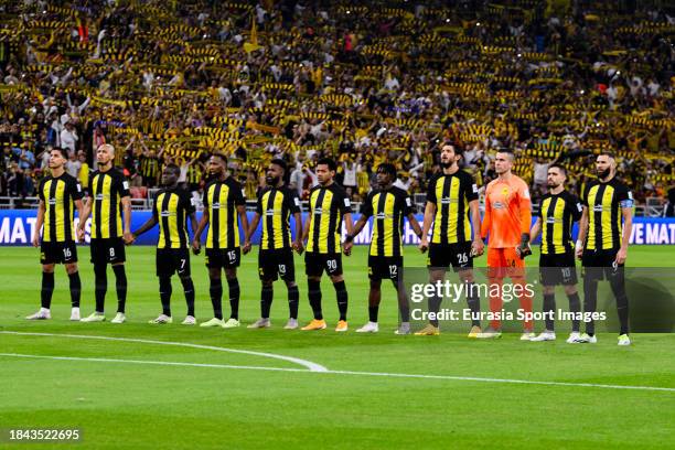 Al Ittihad FC squad getting into the field with Faisal Alghamdi, Fabinho Tavares, Ngolo Kante, Hassan Kadesh, Muhannad Alshanqiti, Romarinho da...