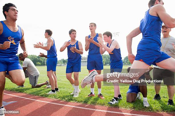 Cheering For Running Racers Cheering Run Photos and Premium High Res Pictures - Getty Images