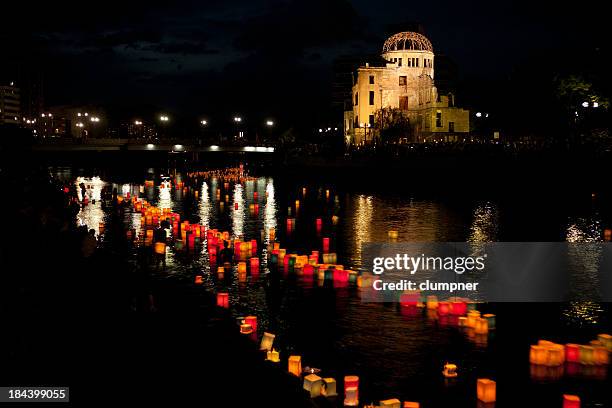 cúpula da bomba atômica de hiroshima (genbaku domu), crepúsculo vista - bomba atômica de hiroshima - fotografias e filmes do acervo