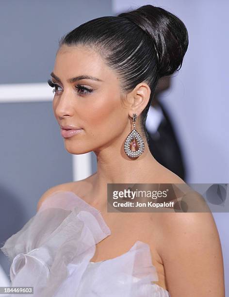 Actress Kimberly Kardashian arrives at the 51st Annual Grammy Awards at the Staples Center on February 8, 2009 in Los Angeles, California.