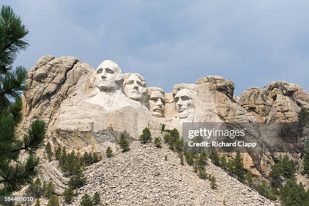 View of the Mount Rushmore memorial near Rapid City, SD, showing the faces of 4 presidents: Washington, Lincoln, Roosevelt and Jefferson. Located in...