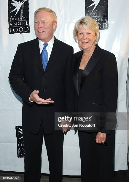 Rep. Richard Gephardt and Jane Gephardt during 11th Annual Angel Awards Hosted by Project Angel Food - Arrivals at Project Angel Food in Hollywood,...