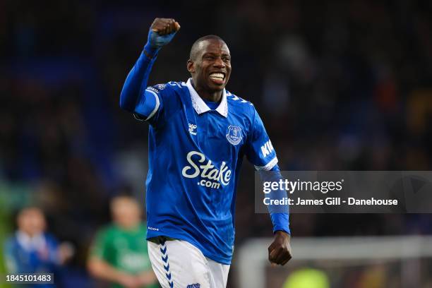 Abdoulaye Doucoure of Everton celebrates on the final whistle during the Premier League match between Everton FC and Chelsea FC at Goodison Park on...