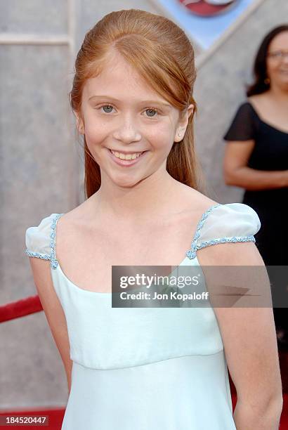 Liliana Mumy during "Santa Clause 3: The Escape Clause" Los Angeles Premiere - Arrivals at El Capitan Theatre in Hollywood, California, United States.