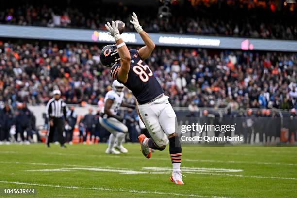 Cole Kmet of the Chicago Bears attempts to catch a pass during the second half in the game against the Detroit Lions at Soldier Field on December 10,...